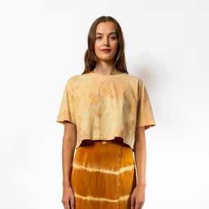 Plant dyed organic cotton crop tee - meadow